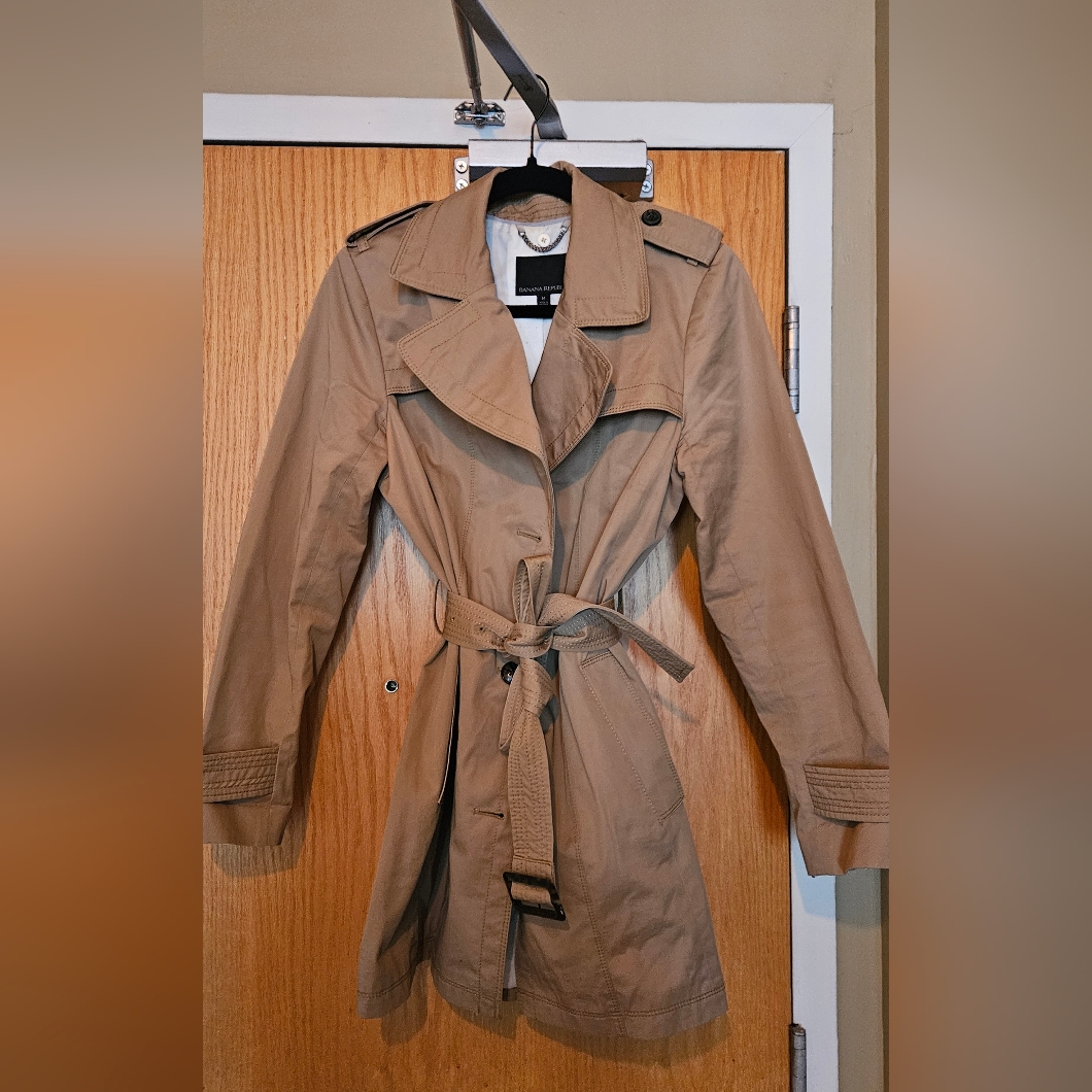 Banana Republic Women's Tan Trench Coat With Detachable Liner